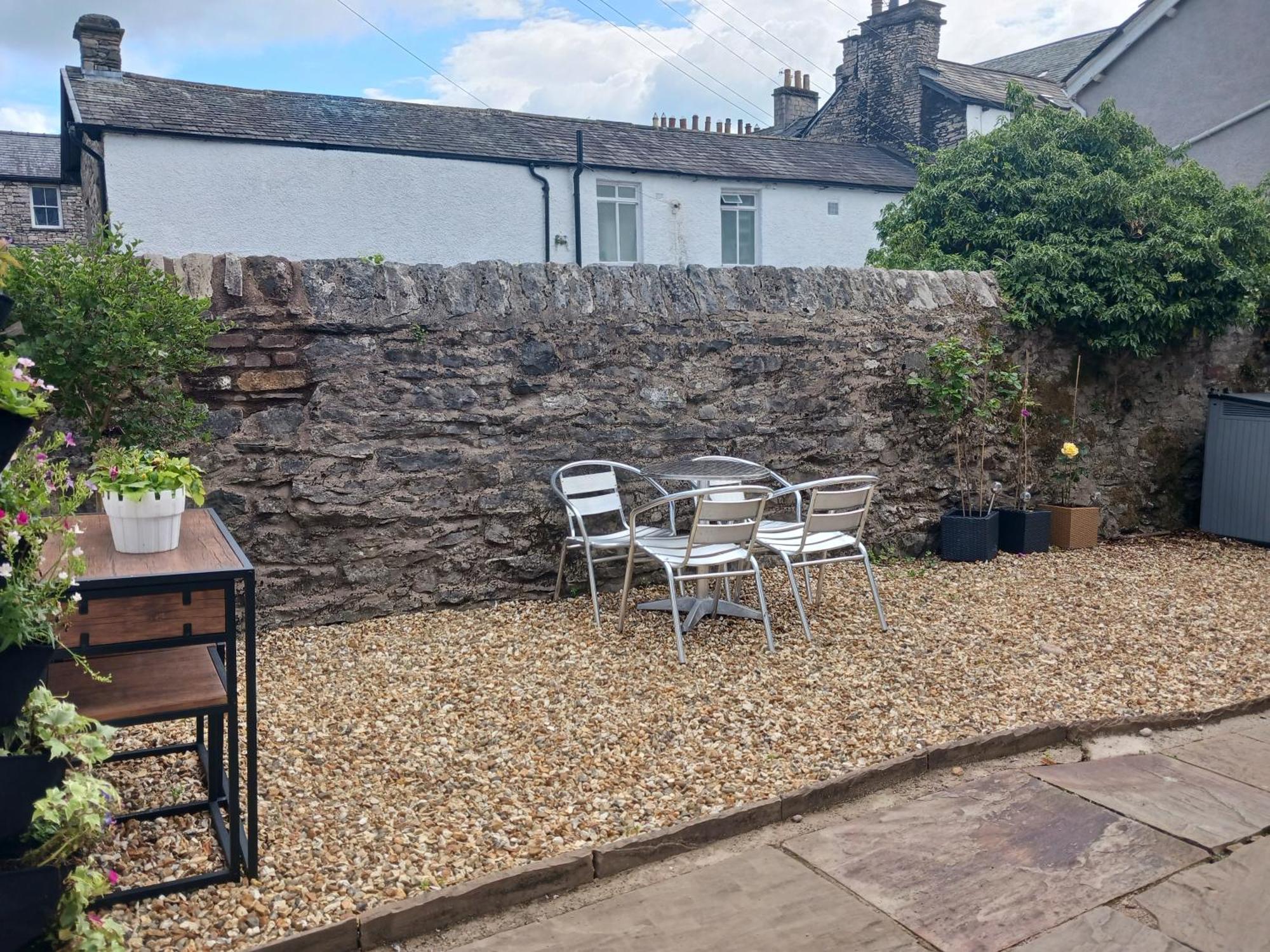 Arthurs Cottage -Charming Courtyard Cottage In The Heart Of Kendal, The Lake District Exterior foto